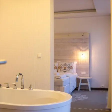 邦尼欧拜德埃格萨米酒店